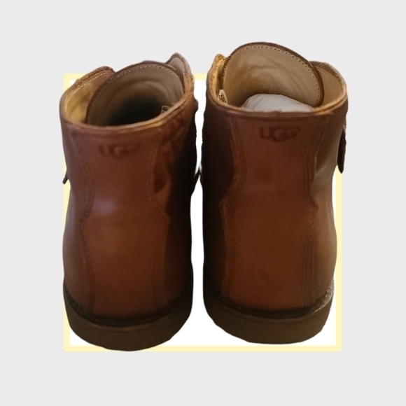 Mens Ugg leather‎ boots, size 10 - Picture 3 of 6